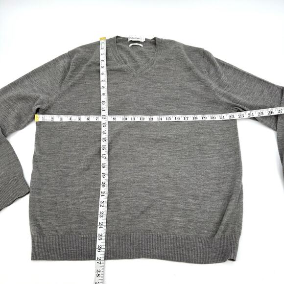 CK Calvin Klein Extra Fine Merino Wool V-Neck Gray Sweater Men’s Size Large - Picture 5 of 6